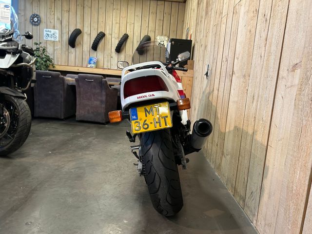 honda - cbr-1000-f