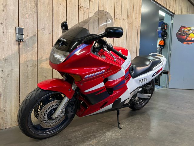 honda - cbr-1000-f