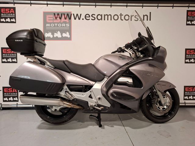 honda - st-1300-pan-european