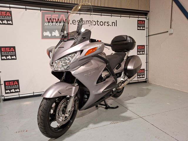 honda - st-1300-pan-european