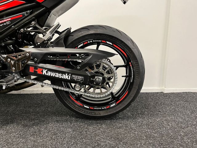 kawasaki - z900