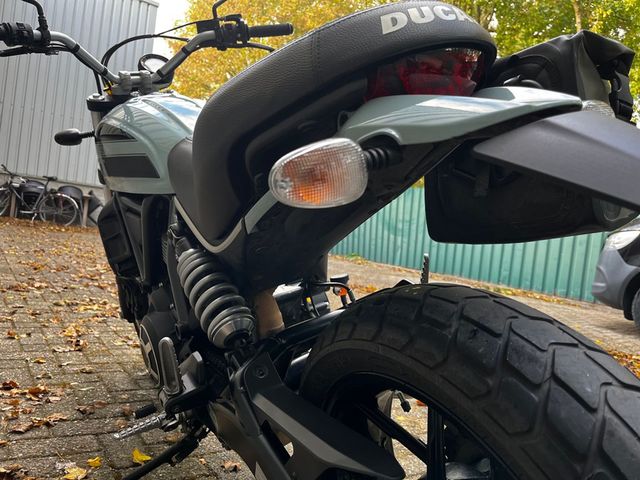 ducati - scrambler-sixty2