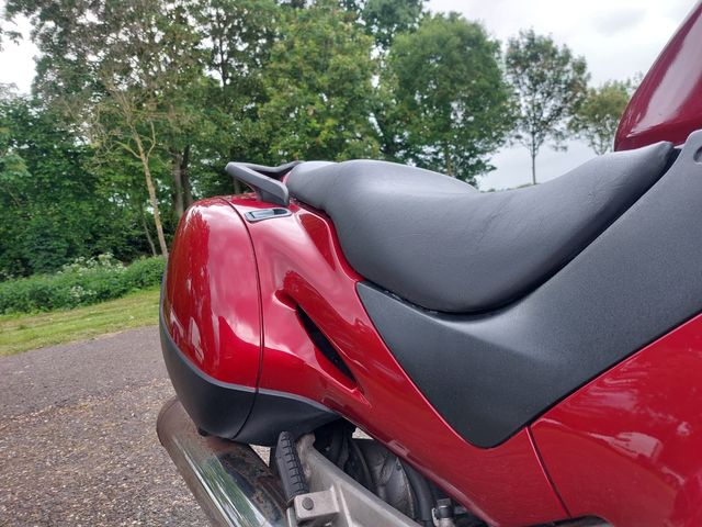 honda - nt-650-v-deauville
