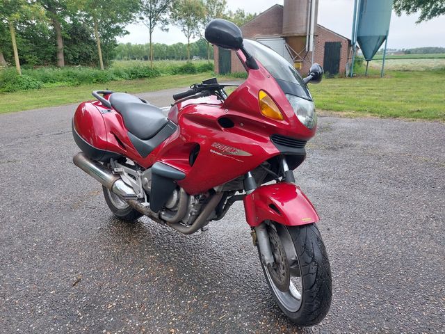 honda - nt-650-v-deauville