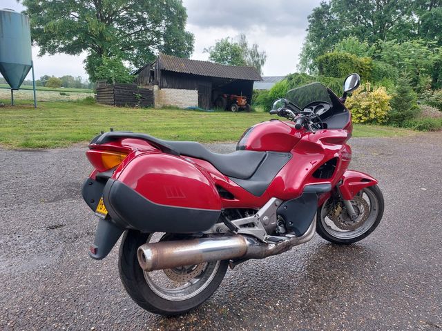 honda - nt-650-v-deauville