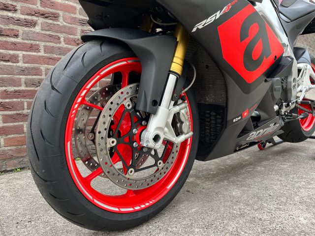 aprilia - rsv-4-1000-rr