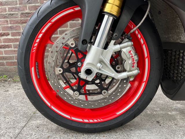 aprilia - rsv-4-1000-rr