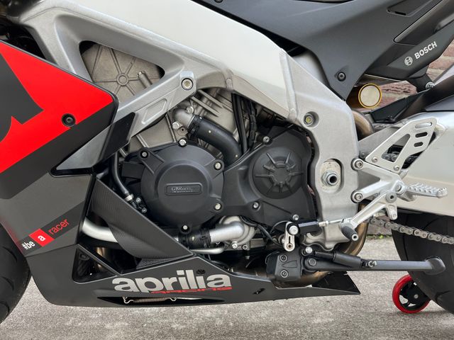 aprilia - rsv-4-1000-rr