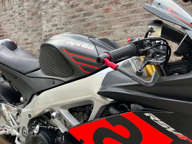 aprilia - rsv-4-1000-rr