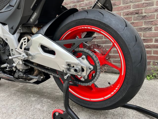 aprilia - rsv-4-1000-rr