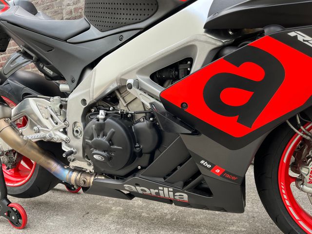 aprilia - rsv-4-1000-rr