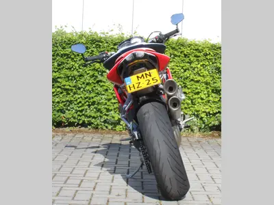MV AGUSTA BRUTALE 750 – foto 3