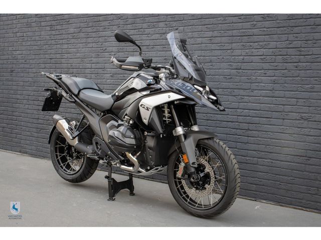 bmw - r-1300-gs-triple-black