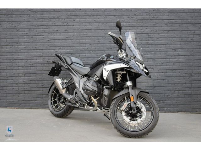 bmw - r-1300-gs-triple-black