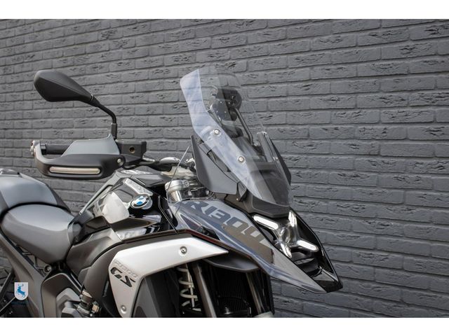 bmw - r-1300-gs-triple-black