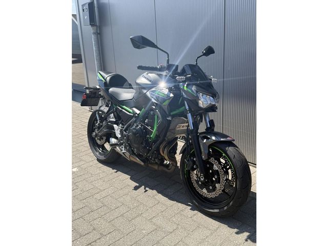 kawasaki - z650