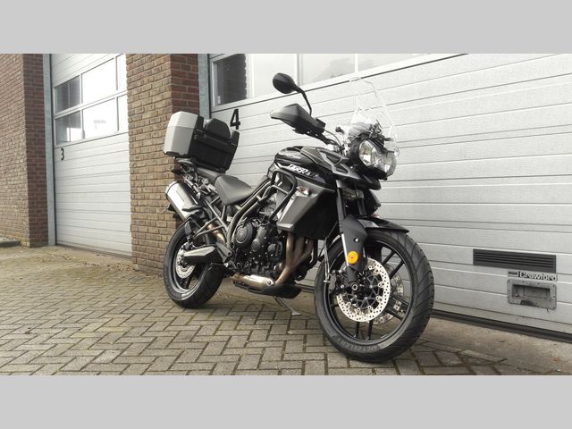 triumph - tiger-800-xr