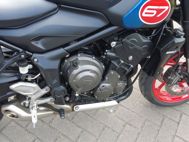 triumph - trident-660-triple-tribute-edition