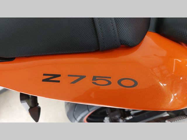 kawasaki - z-750
