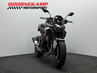 KAWASAKI Z900 – foto 4