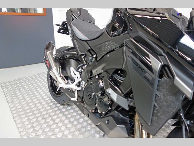 suzuki - gsx-s-950