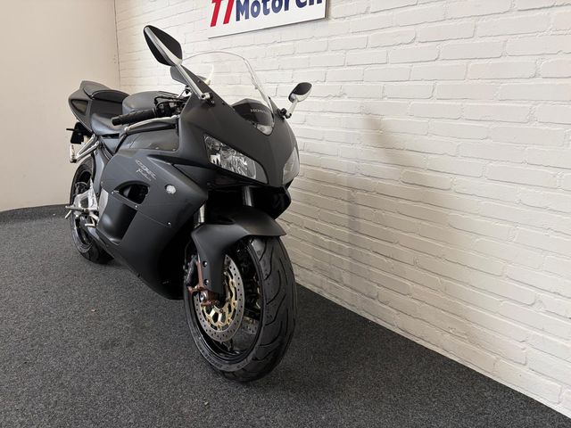 honda - cbr-1000-rr-fireblade