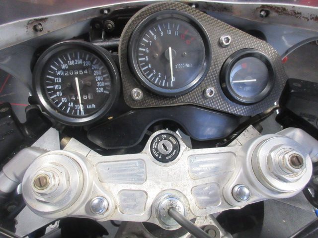 suzuki - gsx-r-1100-w