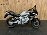 YAMAHA FZS 600 FAZER