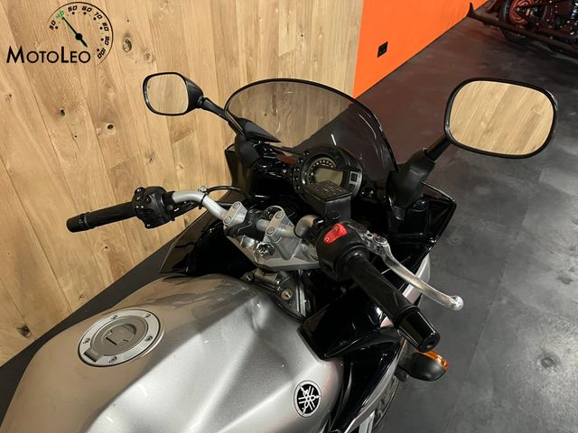 yamaha - fzs-600-fazer