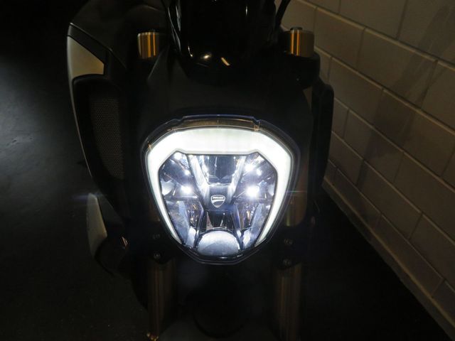 ducati - diavel-1260-s