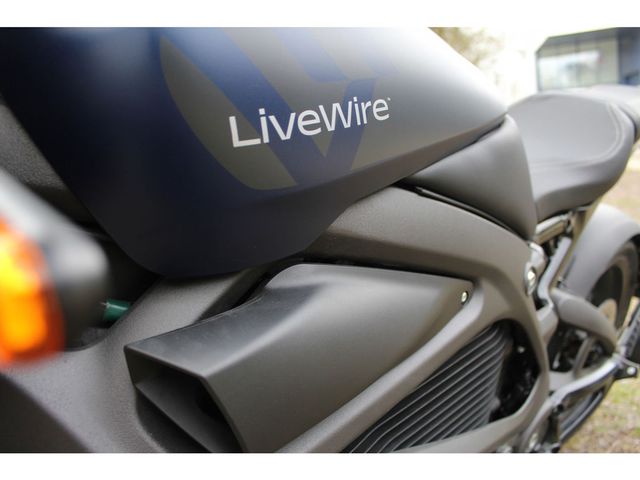 livewire - livewire-one