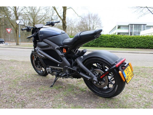 livewire - livewire-one