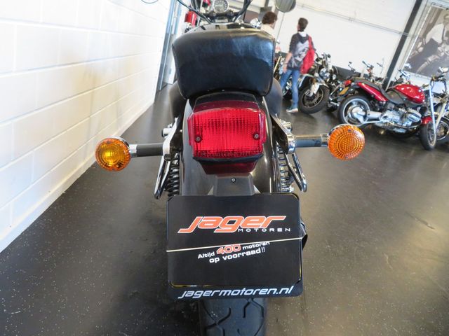 kawasaki - vn-1500-classic