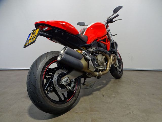 ducati - monster-821-stripe