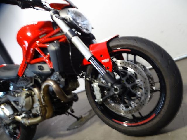 ducati - monster-821-stripe