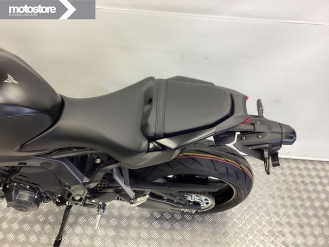 yamaha - mt-09-y-amt