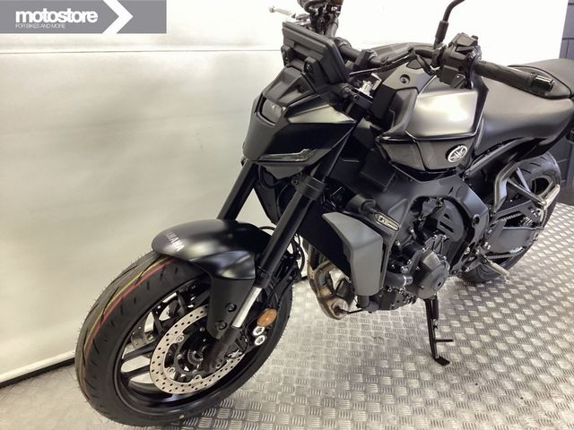 yamaha - mt-09-y-amt