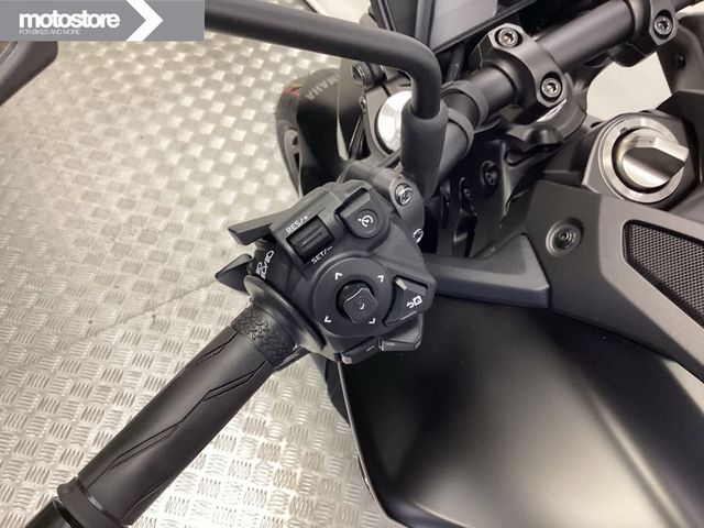 yamaha - mt-09-y-amt