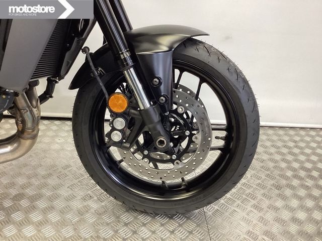 yamaha - mt-09-y-amt