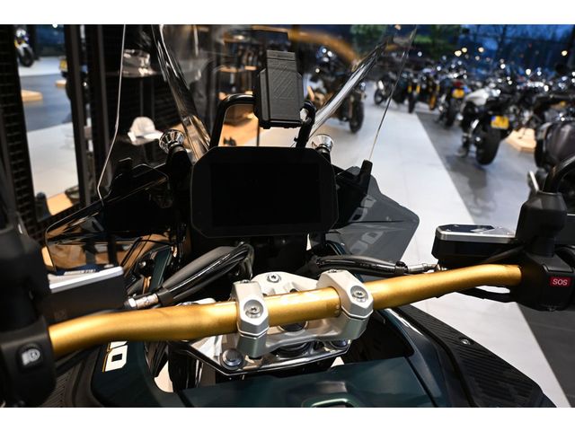 bmw - r-1300-gs-adventure