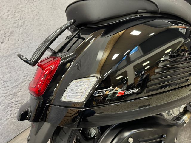 vespa - gts-super-300