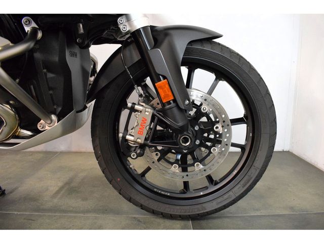 bmw - r-1300-gs-adventure
