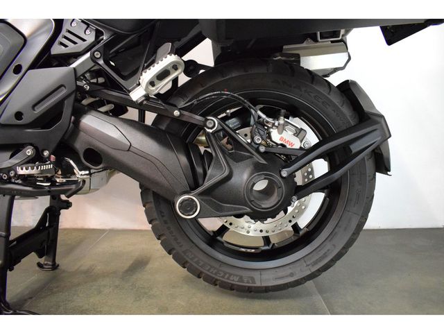 bmw - r-1300-gs-adventure
