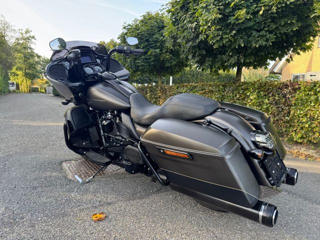 harley-davidson - road-glide-limited