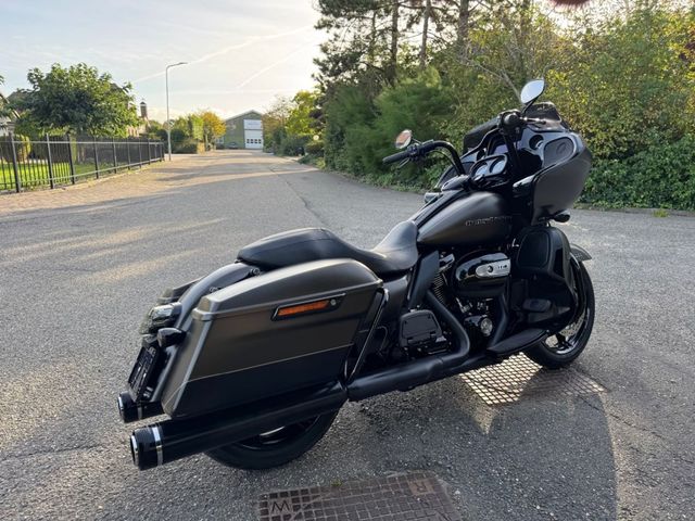 harley-davidson - road-glide-limited