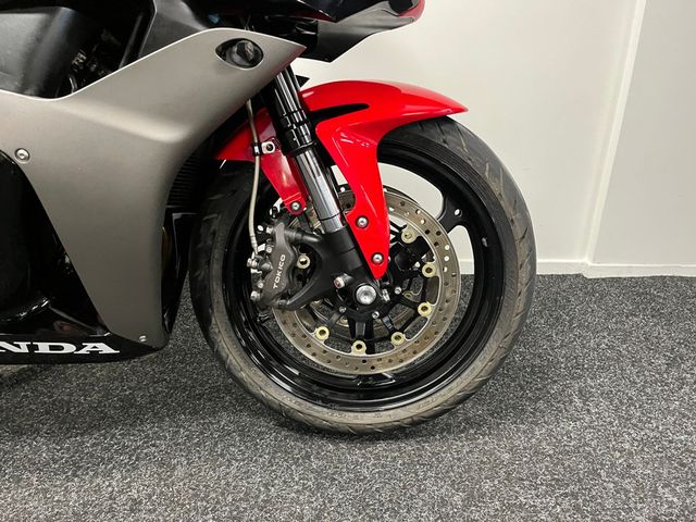 honda - cbr-600-rr