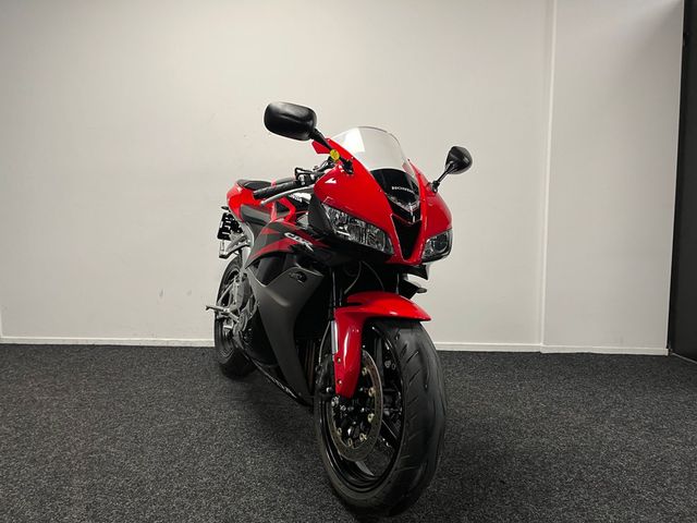 honda - cbr-600-rr