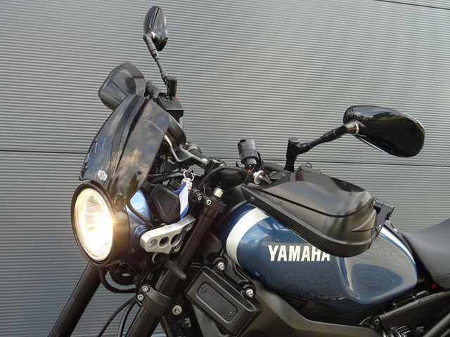 yamaha - xsr-900-abs