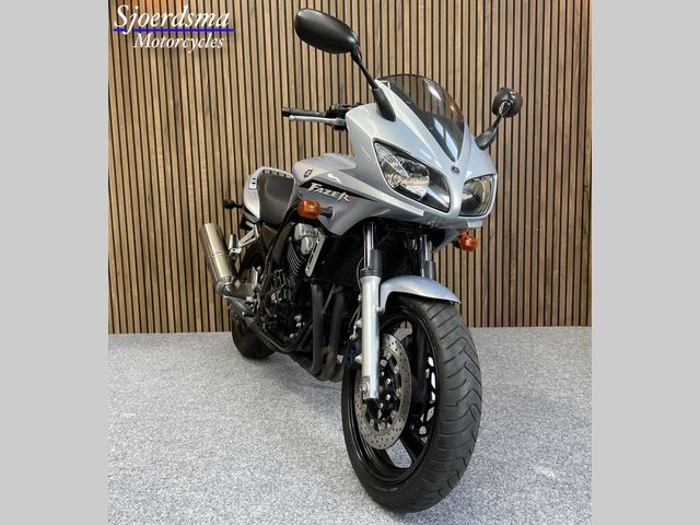 yamaha - fzs-600-fazer-s