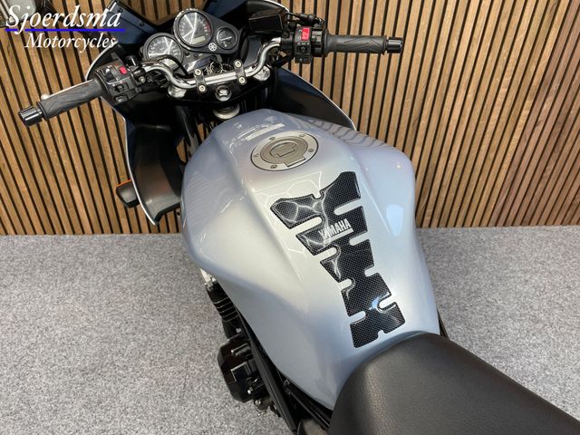 yamaha - fzs-600-fazer-s